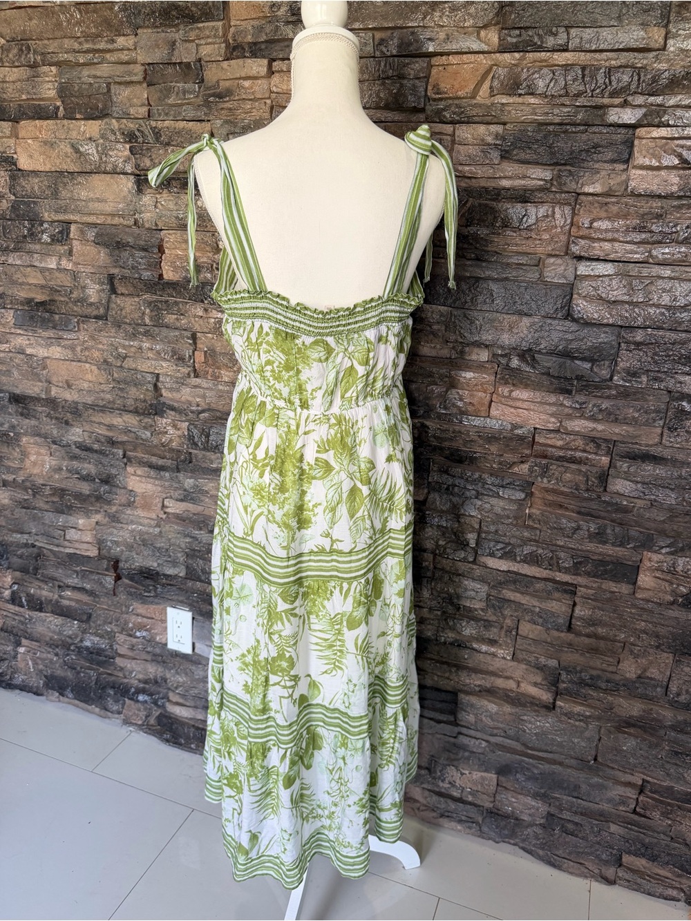 Sweet Wanderer White Maxi Dress with Green Botanical Print - Picture 4 of 12